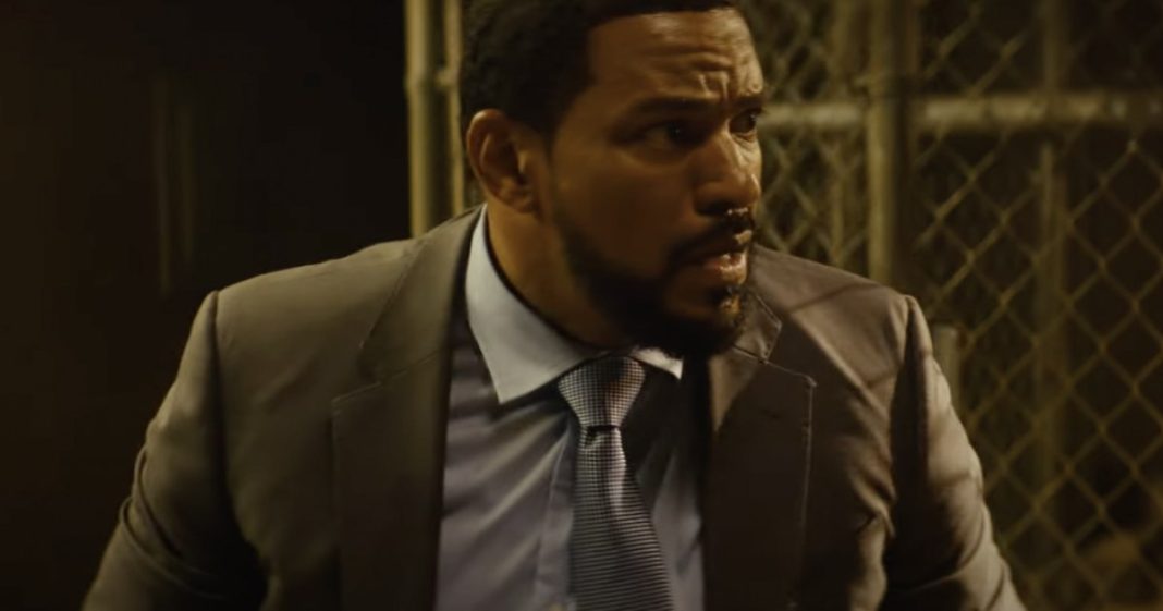 Clip exclusivo de Detained adelanta una película de suspenso con Abbie Cornish y Laz Alonso
