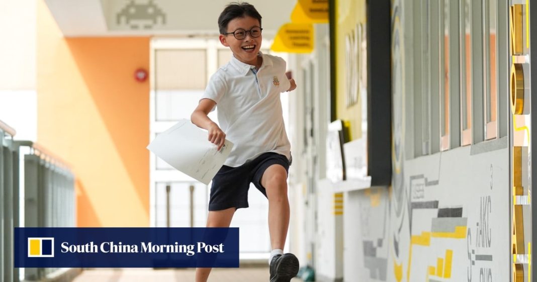 Cómo un niño de 9 años logró la máxima puntuación en los exámenes DSE de Hong Kong este año y qué le espera en el futuro
