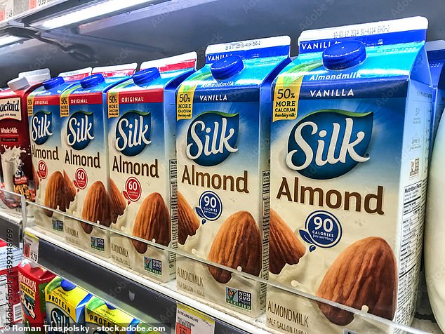 En la imagen de arriba se muestran cartones de leche Silk. Muchos de ellos han sido retirados del mercado después de que se revelara la contaminación por listeria.