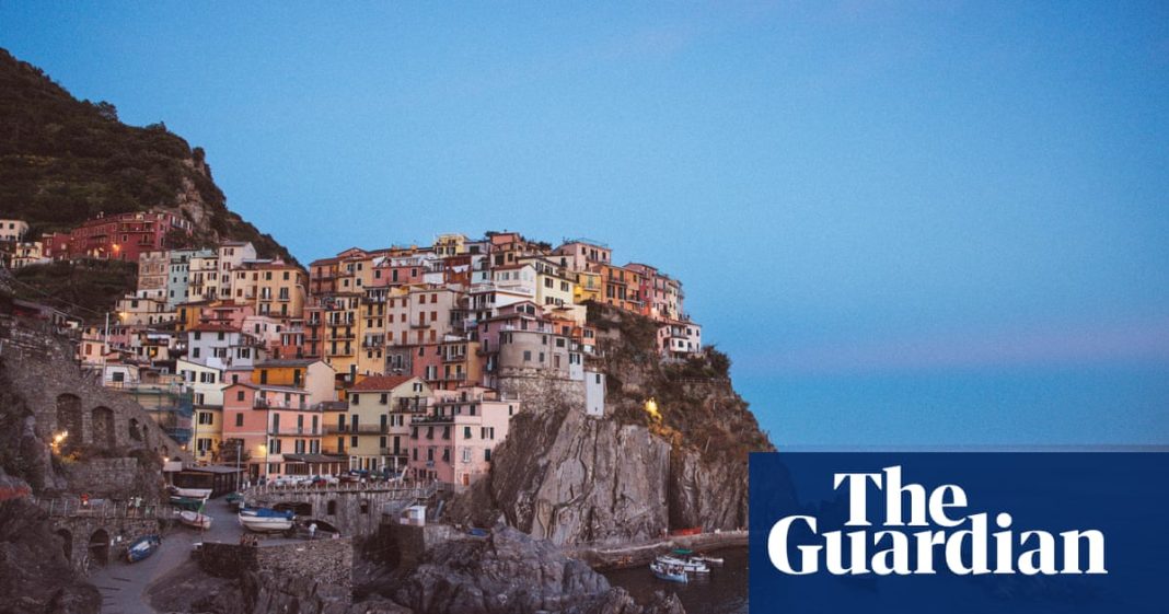 El Sendero del Amor de Cinque Terre vuelve a abrir con un coste adicional para aliviar el turismo de Instagram
