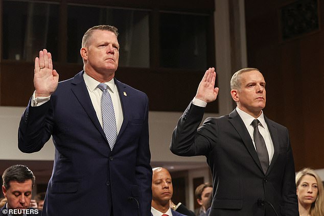 El director interino Rowe y el subdirector del Servicio Secreto Paul Abbate testificaron en una rara audiencia conjunta en el Senado el martes