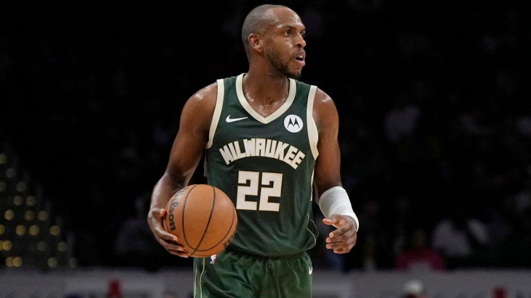 Khris Middleton de los Bucks se somete a una cirugía en ambos tobillos y se espera que esté listo para el primer partido de la NBA, según un informe
