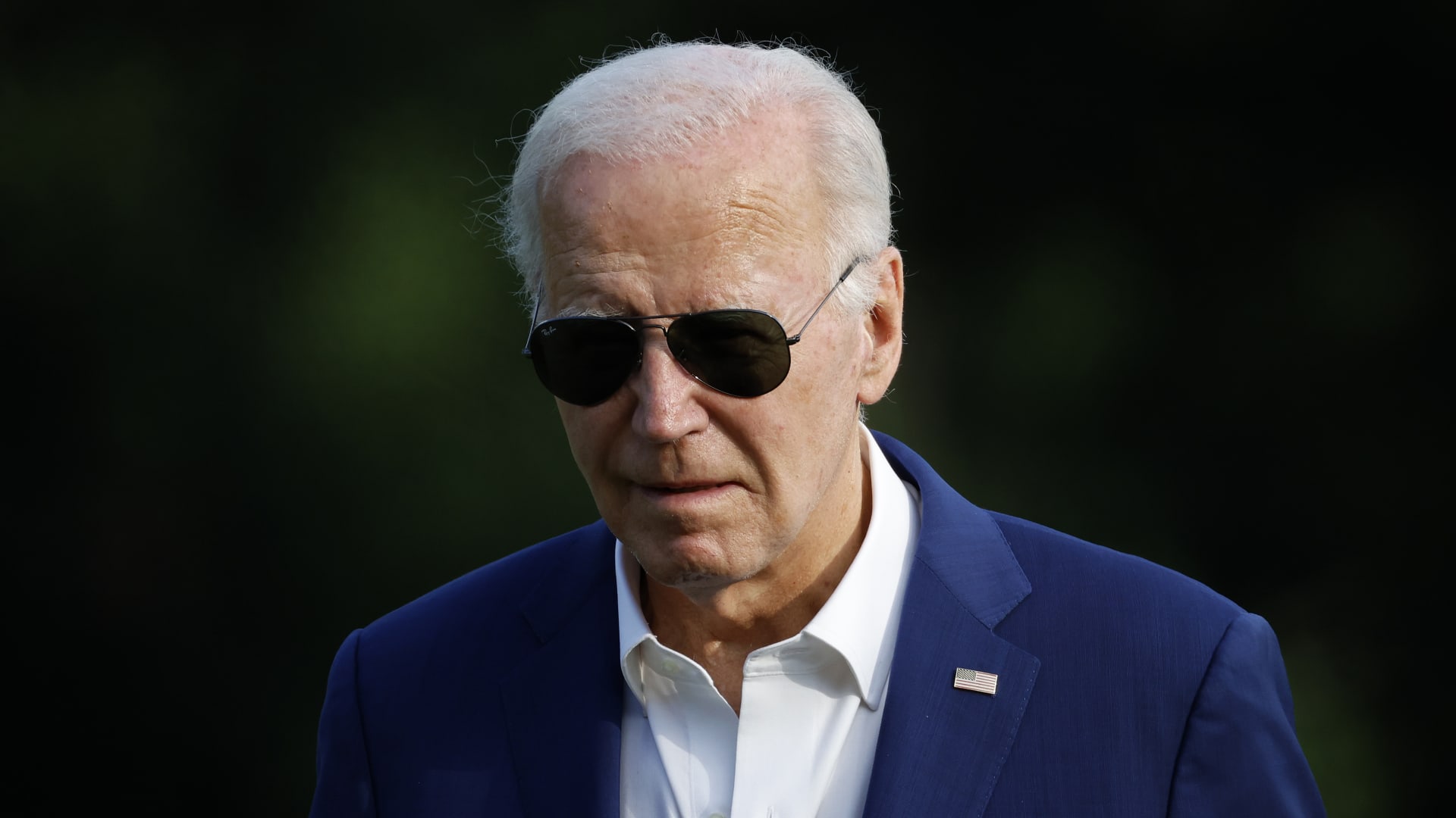 Los demócratas celebran reuniones cruciales sobre Biden, mientras las divisiones se profundizan tras el debate con Trump
