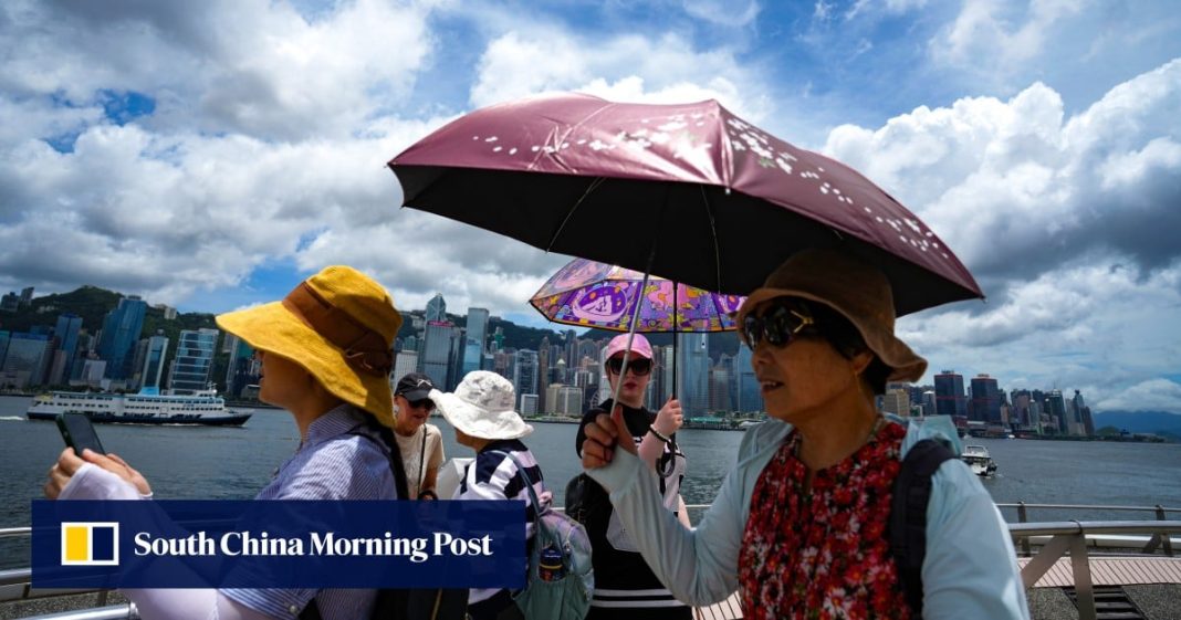 Los hongkoneses sufrirán una temperatura de 35 grados centígrados por el efecto del tifón Gaemi
