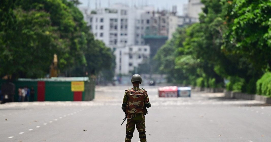 Manifestantes de Bangladesh lanzan demandas en medio de una calma inestable
