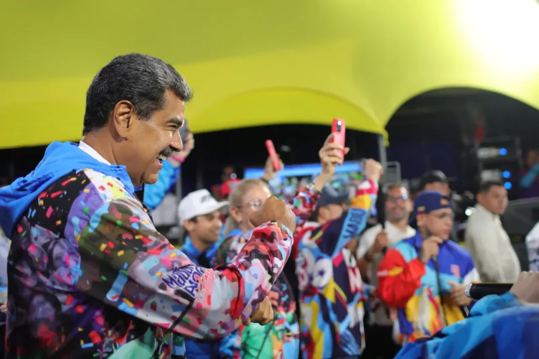 Nueva encuesta mantiene a Maduro como favorito para ganar las elecciones del 28J - teleSUR
