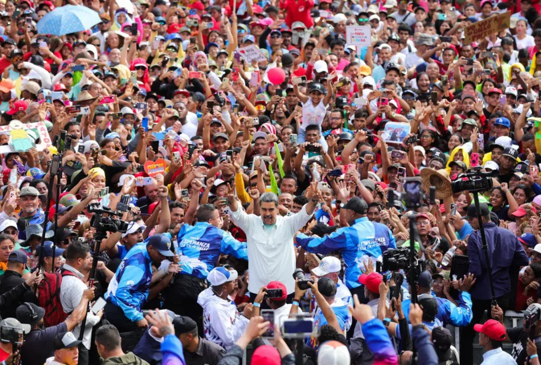 Presidente Nicolás Maduro aboga por ampliar y fortalecer el modelo socialista humanista de Venezuela - teleSUR
