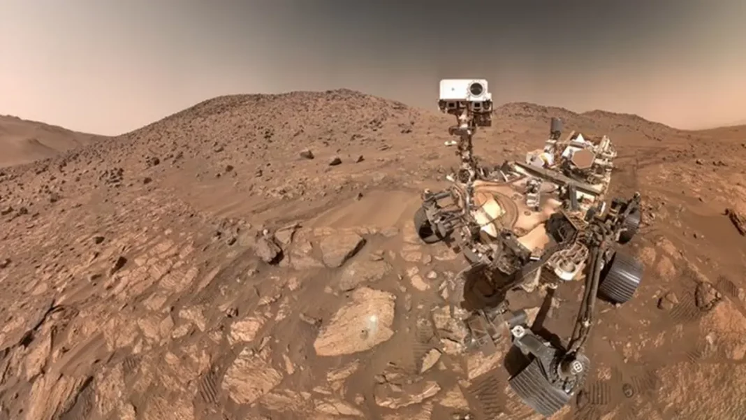 Rover de la NASA descubre roca que sugiere vida microbiana en Marte - teleSUR
