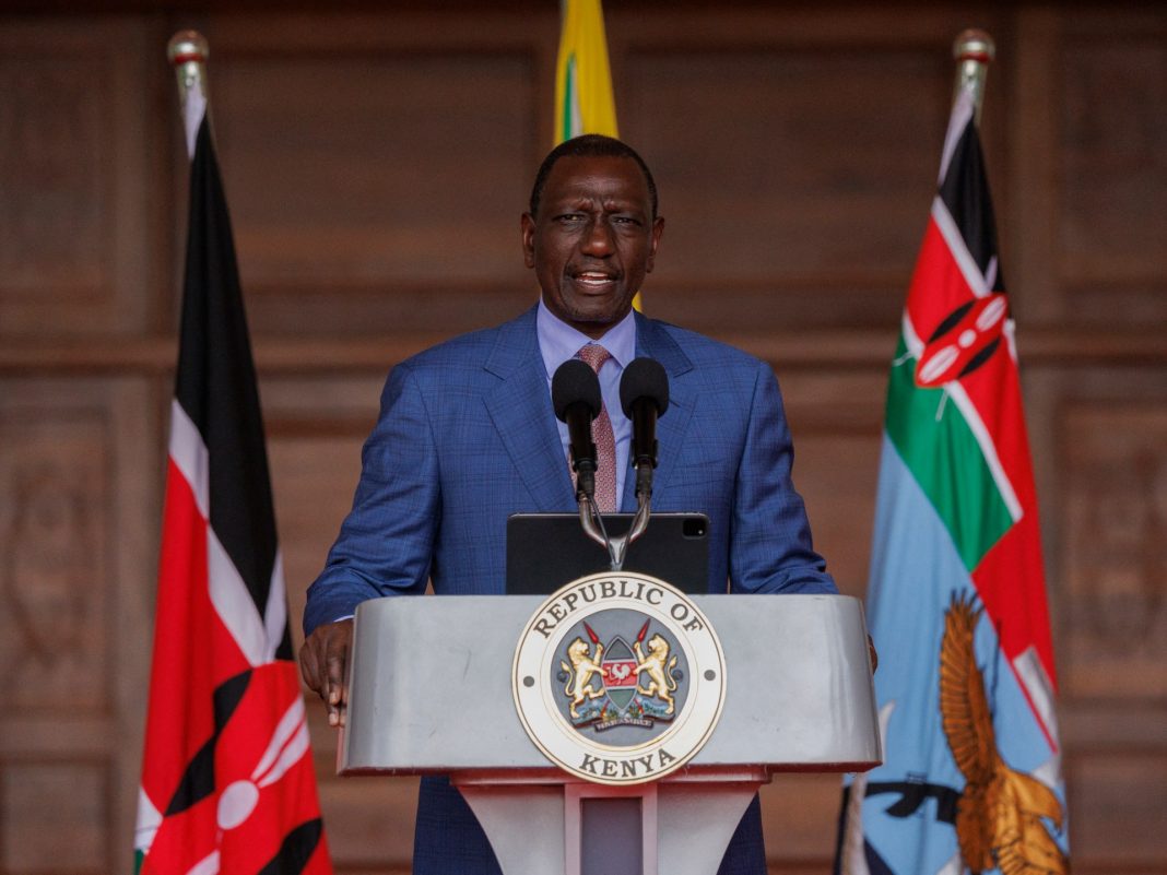 Ruto, de Kenia, anuncia un gabinete parcial en medio de protestas masivas
