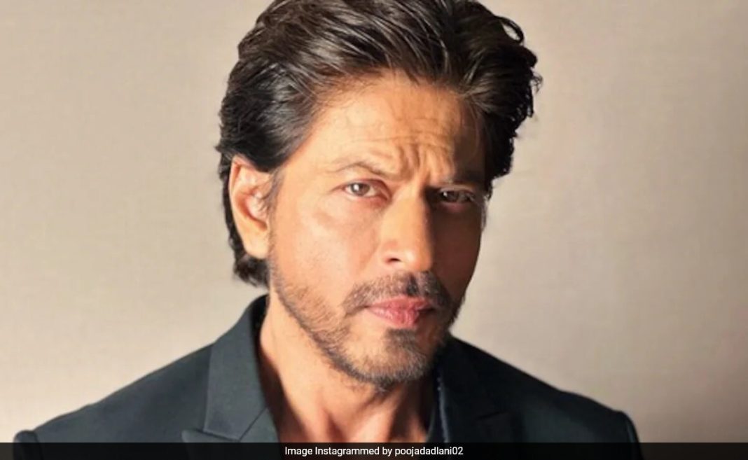 Shah Rukh Khan vuela a Estados Unidos para una cirugía ocular
