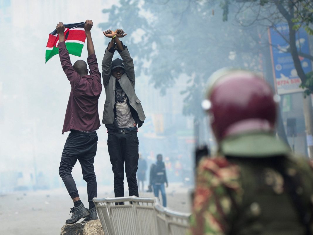 Tribunal de Kenia suspende prohibición policial de protestas en Nairobi
