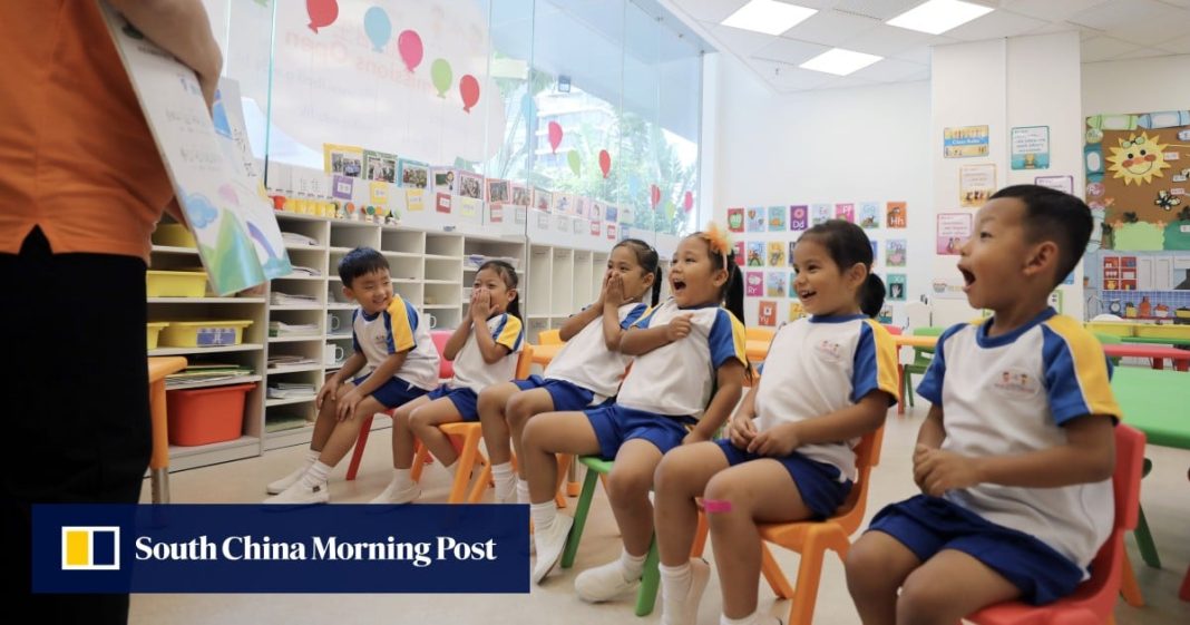 Un empresario de Hong Kong insta a las escuelas a apoyar mejor a los hablantes no chinos
