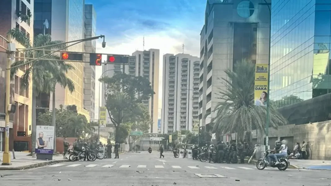 Venezuela controla focos de violencia urbana impulsados ​​por la ultraderecha - teleSUR
