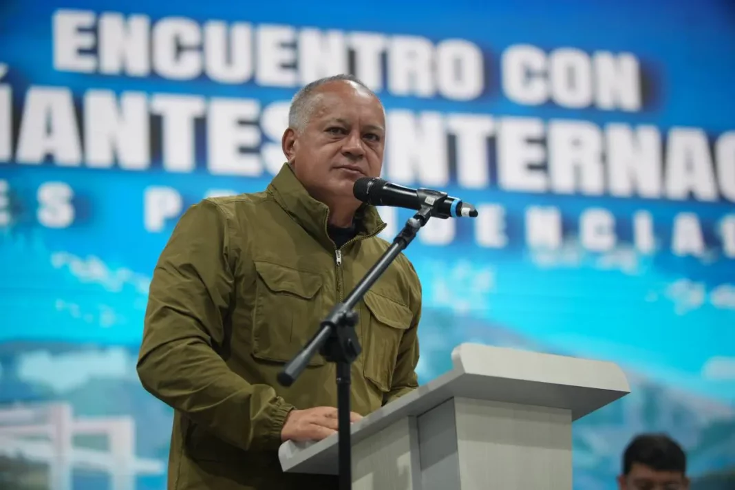 Vicepresidente del PSUV se reúne con delegaciones internacionales a elecciones del 28J - teleSUR
