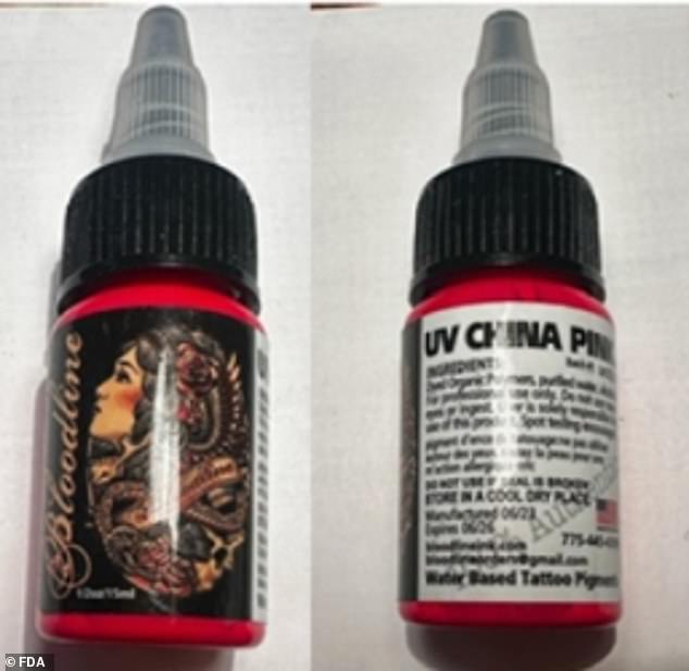 La foto de arriba muestra uno de los productos de tinta para tatuajes retirados del mercado.