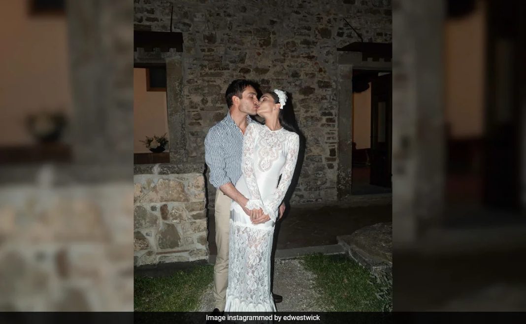 Amy Jackson y <i>Chica chismosa</i> La fiesta de bodas de Ed Westwick en Italia. Ver fotos
