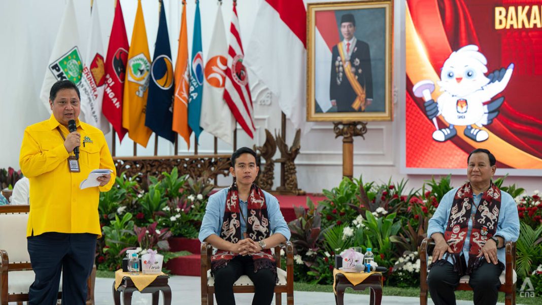 Analistas: “Fuerzas externas” están detrás de la inesperada renuncia de un ministro indonesio como presidente del Partido Golkar y amenazan la democracia
