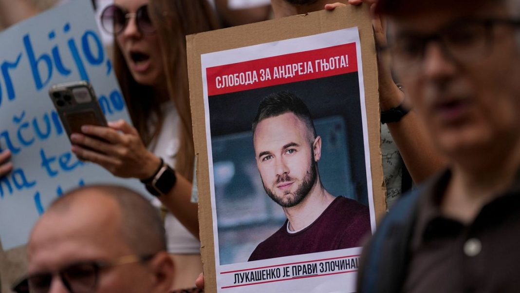 Artistas piden a Serbia que bloquee la extradición del cineasta bielorruso 
