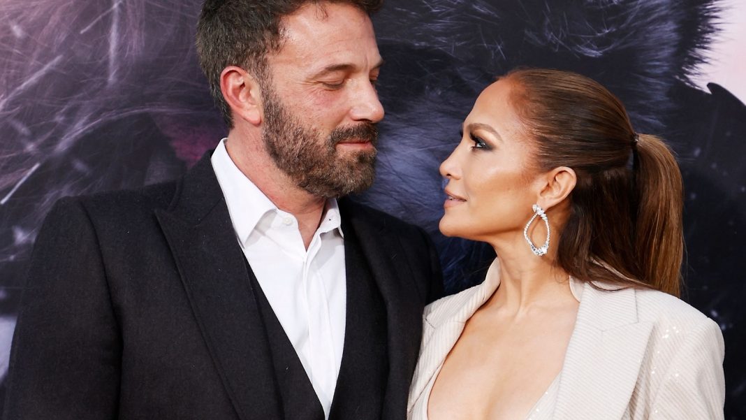 Ben Affleck asegura 'privacidad y aislamiento' con su último movimiento, mientras Jennifer Lopez cierra un acuerdo pendiente
