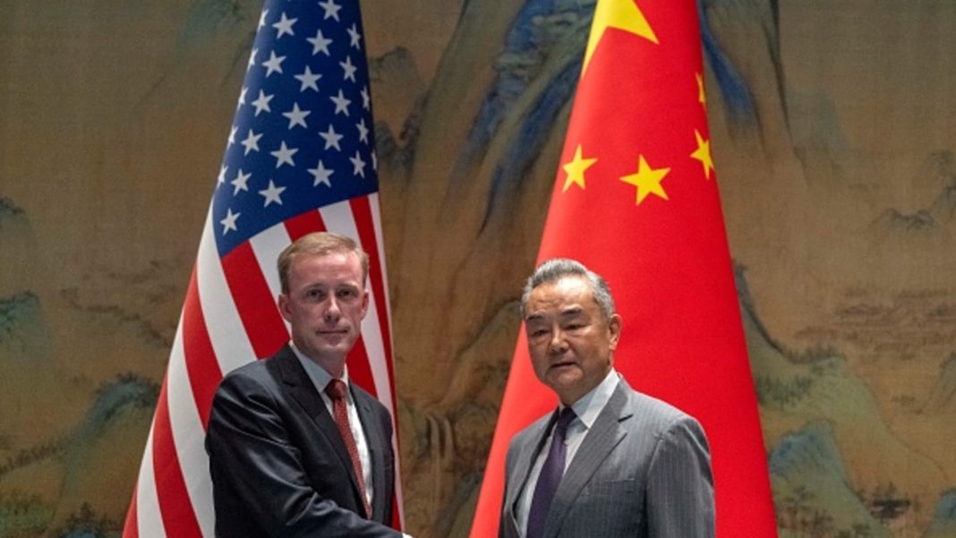 Biden y Xi hablarán tras el inusual viaje de un asesor de seguridad estadounidense a China
