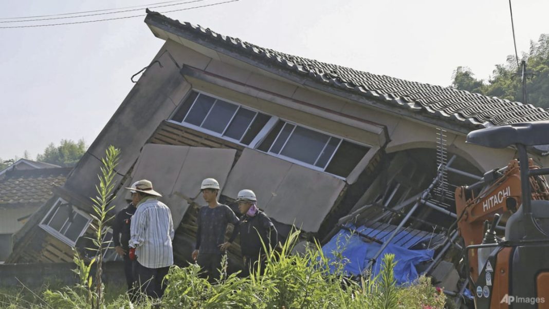 Comentario: Japón vive a la sombra del megaterremoto
