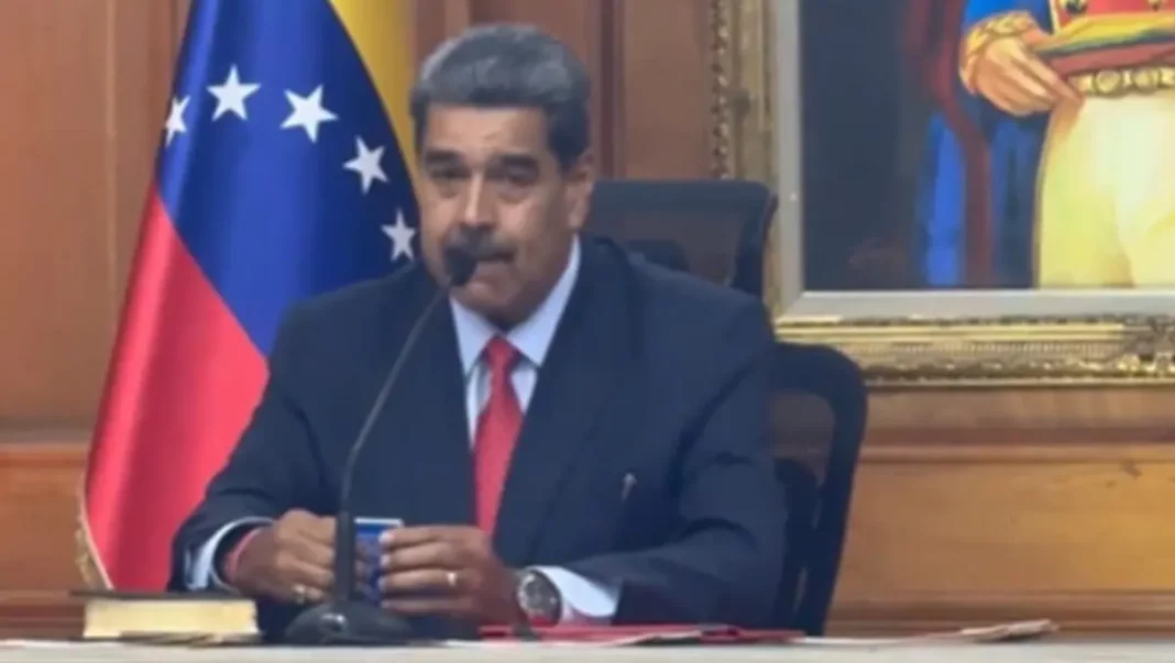 Contratista estadounidense publica mensajes contra el presidente venezolano Maduro - teleSUR
