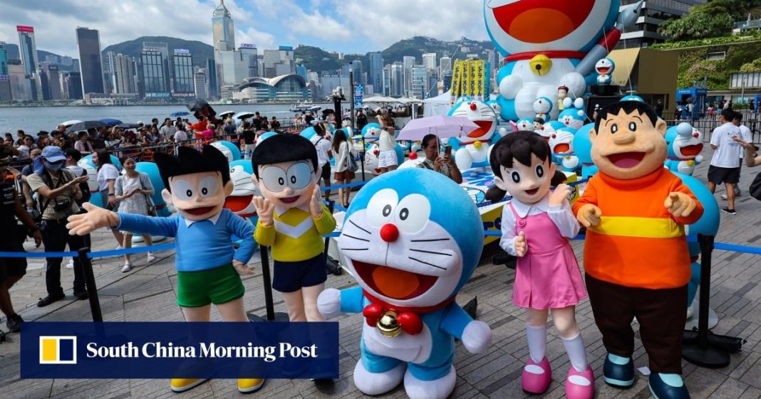 Doraemon de Hong Kong muestra sus bigotes de gato y atrae a 5 millones de visitantes
