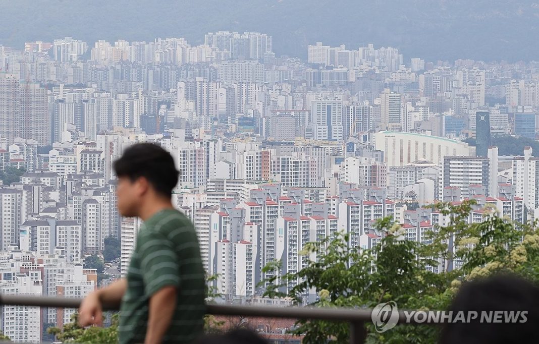 Gov't to announce measures to tackle rising housing prices before Aug. 15