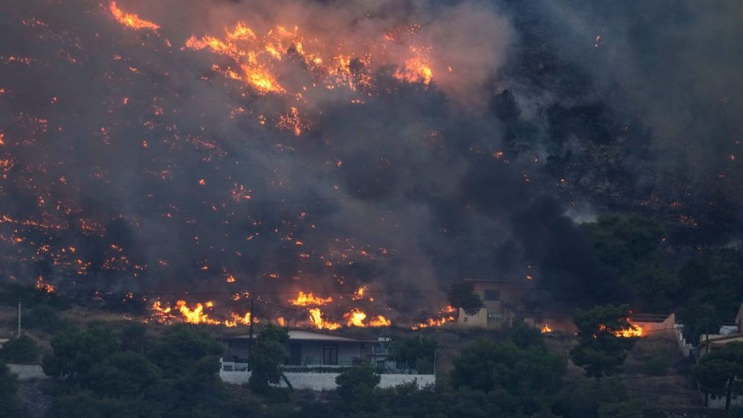 El cambio climático triplica la probabilidad de incendios forestales
