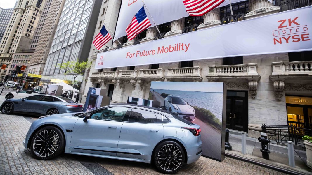 El fabricante chino de vehículos eléctricos Zeekr dice que su nueva batería puede cargarse más rápido que la de un Tesla
