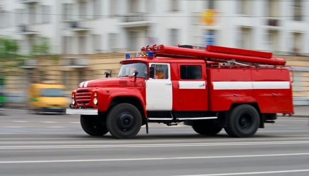 El incendio se inició en Kiev por la caída de restos de un dron derribado
