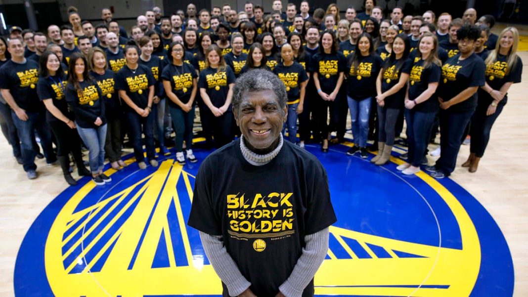 El miembro del Salón de la Fama Alvin Attles muere a los 87 años: el gran jugador de los Warriors pasó 60 años con la franquicia como jugador, entrenador y gerente general
