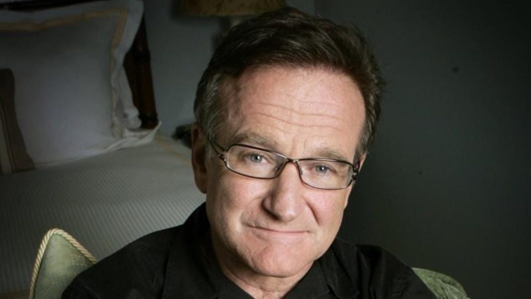 En el aniversario de la muerte de Robin Williams, su hija aborda el rumor de que su padre tenía un mono como mascota: 