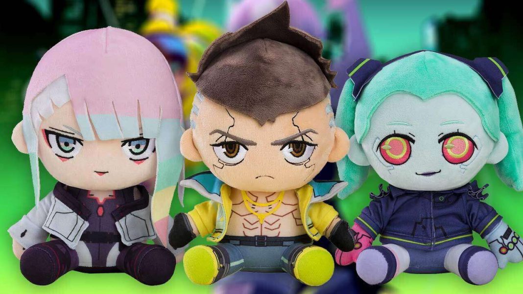 Estos peluches de Cyberpunk: Edgerunners realmente quieren quedarse en tu casa
