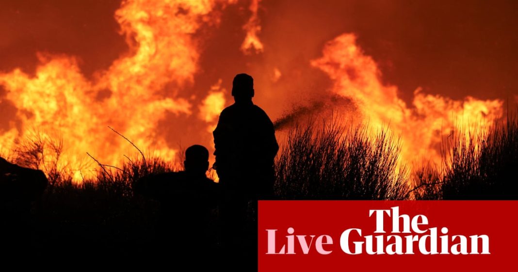 Grecia ordena evacuaciones cerca de Atenas mientras los incendios forestales asolan el país – Europa en directo
