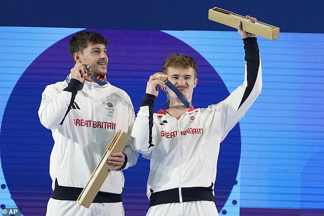 Anthony Harding (izquierda) y Jack Laugher (derecha) consiguieron la medalla número 22 del equipo británico en los Juegos