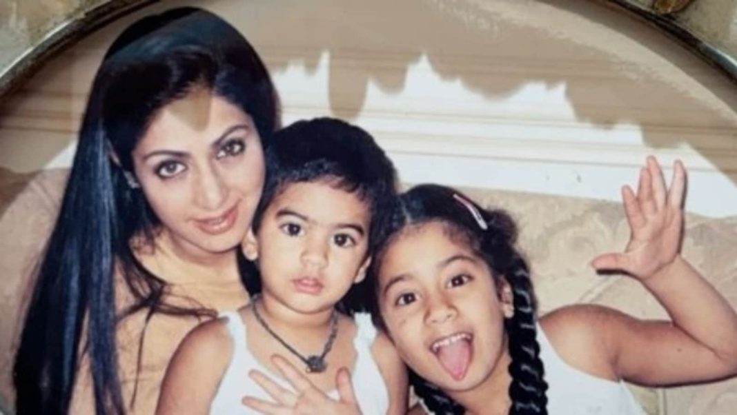 Khushi Kapoor comparte una foto nunca antes vista de su infancia con Janhvi y Sridevi en el aniversario del nacimiento de su madre, Boney recuerda su 'jaan'
