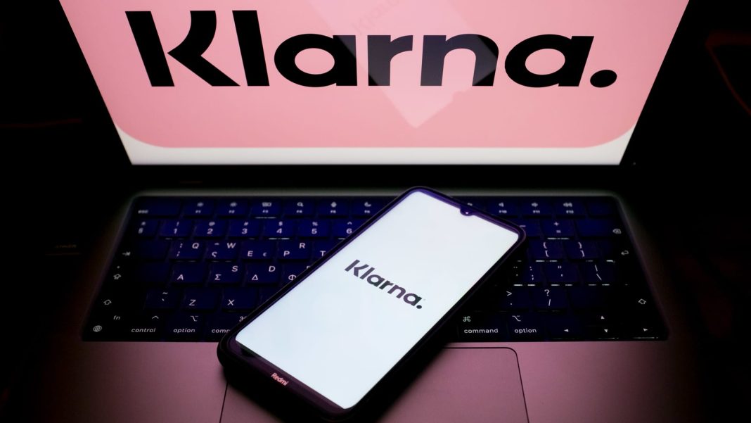 Klarna se enfrenta a los bancos con una cuenta personal y recompensas en efectivo antes de su salida a bolsa
