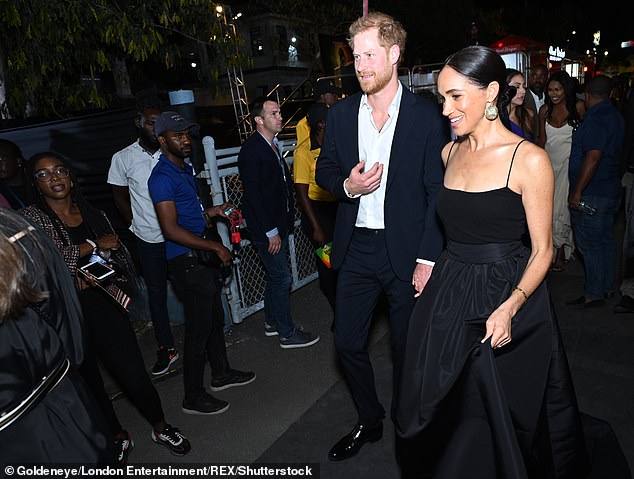 Meghan estaba demasiado elegante para el estreno de la película Bob Marley: One Love en Jamaica en enero