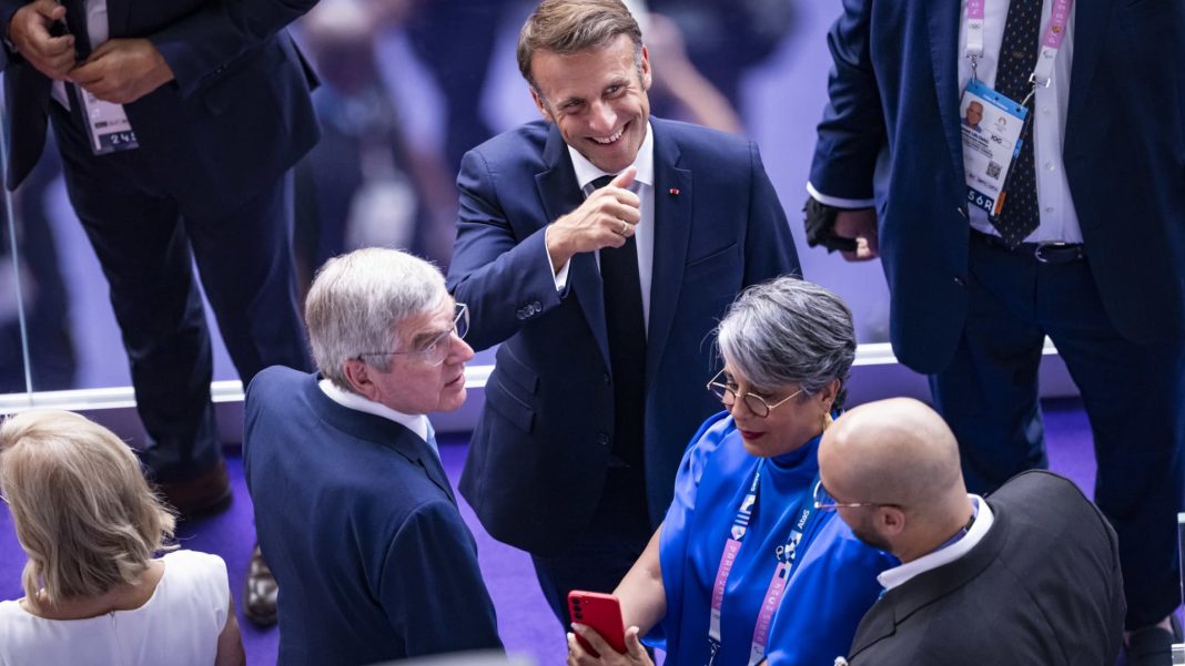 La 'tregua olímpica' en Francia termina y las tensiones políticas vuelven a cobrar protagonismo
