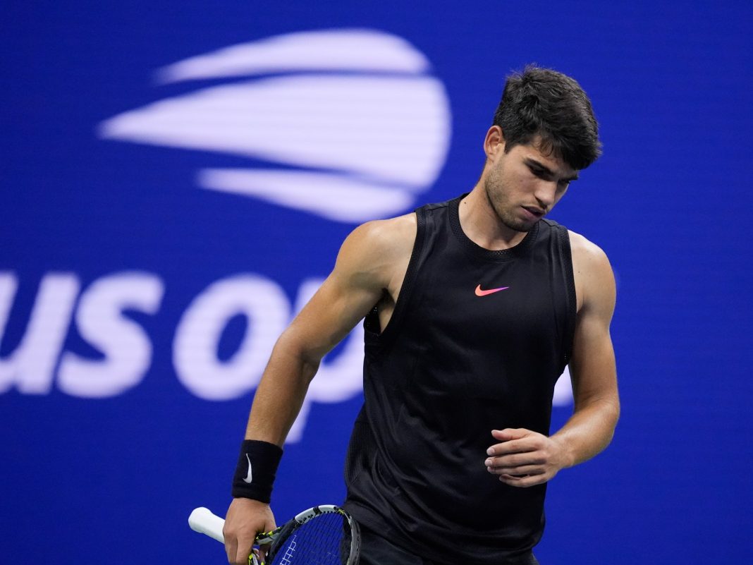 Las estrellas Carlos Alcaraz y Naomi Osaka quedan eliminadas del US Open tras sorprendentes derrotas
