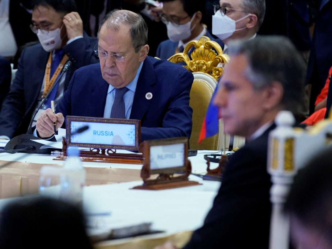 Lavrov dice que está claro que EEUU ordenó las explosiones del Nord Stream en 2022
