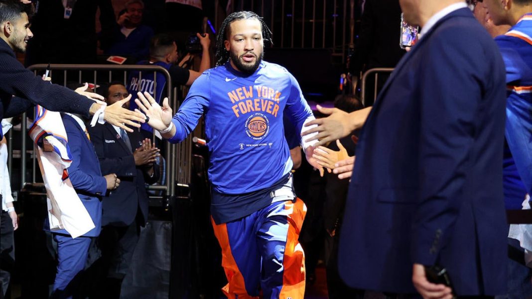 Los Knicks nombran a Jalen Brunson como capitán del equipo poco después de que firmara una histórica extensión favorable al equipo
