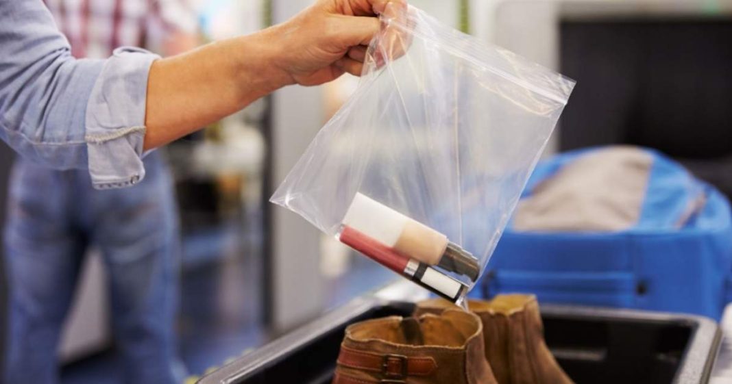 Los aeropuertos alemanes volverán a aplicar la norma de los 100 ml de líquido tras la decisión de la CE
