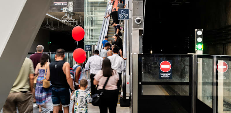 Tel Aviv light rail underground station credit: Yossi Cohen