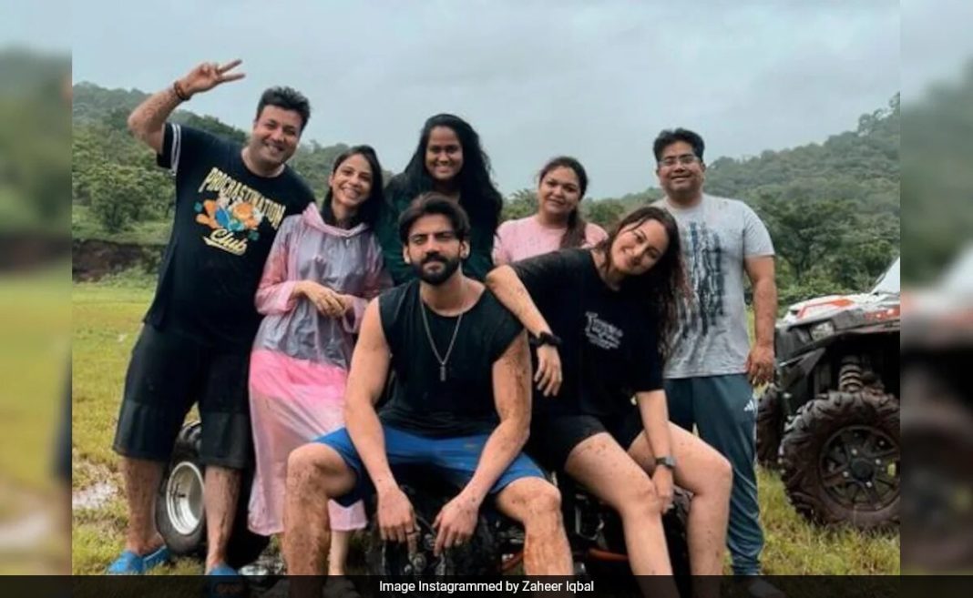 Los recién casados ​​Sonakshi Sinha y Zaheer Iqbal se divirtieron mucho en las celebraciones del cumpleaños de Arpita Khan
