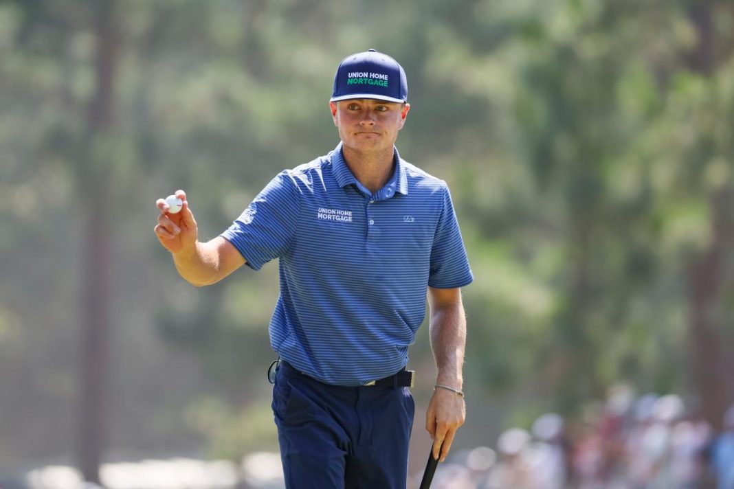 Luke Clanton supera el corte tras un fin de semana maratónico, 14 de 11 en el desempate por los lugares del match play final en el US Amateur 2024
