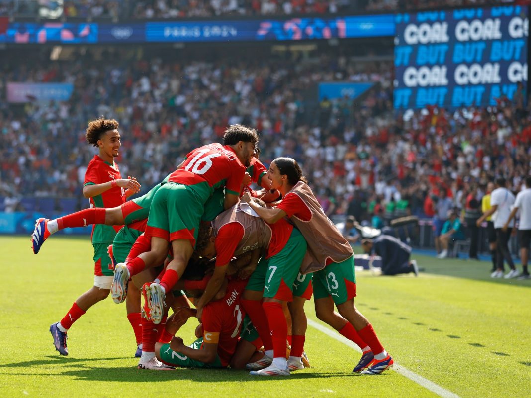 Marruecos golea 4-0 a Estados Unidos y avanza a semifinales del fútbol olímpico masculino
