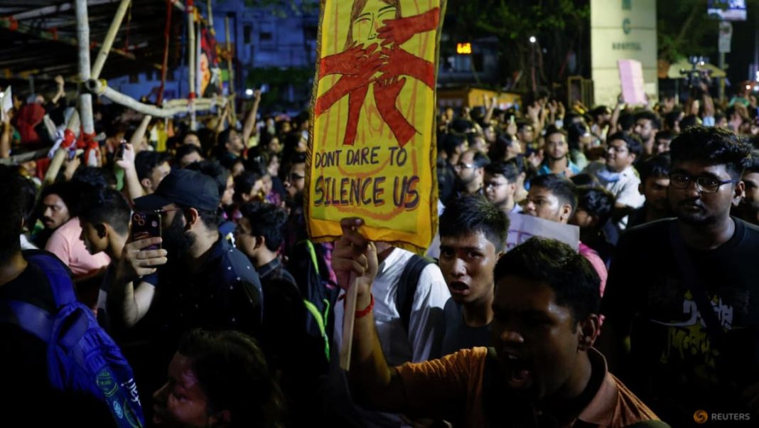 Más hospitales indios afectados por protestas de médicos contra presuntas violaciones y asesinatos
