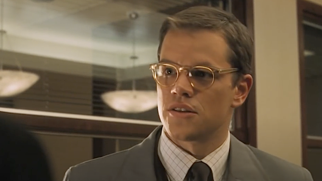 Matt Damon wearing glasses in Ocean